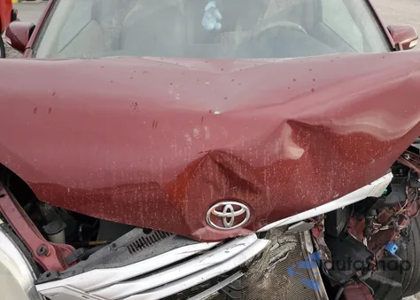 2014 Toyota Sienna Xle z USA, uszkodzony, nr VIN 5TDDK3DC2ES083422